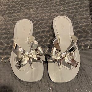 Guess, size 9, silver